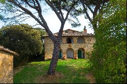 RUSTIC COUNTRY HOUSE WITH POOL FOR SALE IN CETONA, TUSCANY