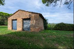 RUSTIC COUNTRY HOUSE WITH POOL FOR SALE IN CETONA, TUSCANY