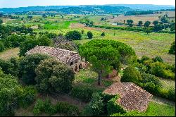 RUSTIC COUNTRY HOUSE WITH POOL FOR SALE IN CETONA, TUSCANY