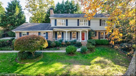 Charming Two Story Home Nestled in The Branches Neighborhood