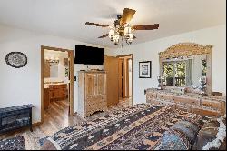 Enjoy Serene Mountain Living in this Charming Ranch 