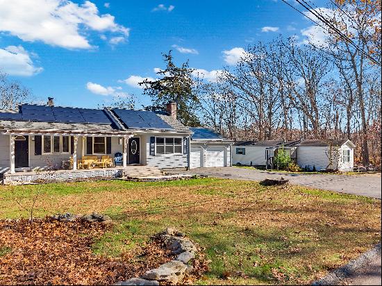 Charming Sale Listing in Ledyard, CT