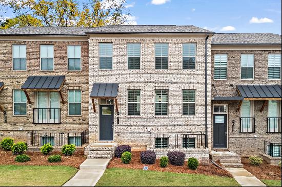 Refreshed Townhome Rental In Carver Hills Community