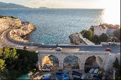 Marseille 7th District, Malmousque - House with Garden and Rooftop Sea View