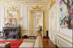 Paris VIII- Beautiful four-bedroom apartment - Palais de l'Elysée