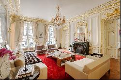 Paris VIII- Beautiful four-bedroom apartment - Palais de l'Elysée