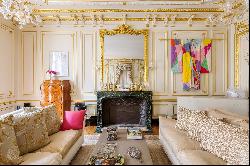 Paris VIII- Beautiful four-bedroom apartment - Palais de l'Elysée