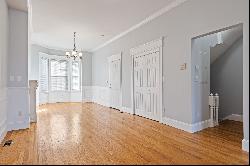 574 East Broadway, Boston, MA 02127