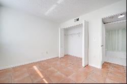 2642 Collins Ave,Miami Beach, FL, 33140