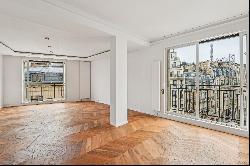 Apartment in Paris 8th - Montaigne