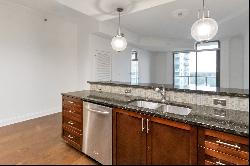 Bright Luxurious Condo in the Heart of Atlanta between Midtown and West Midtown