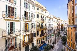 Luxury Apartment in the Heart of Palma's Old Town with Garage and Storage room