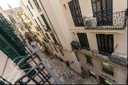 Luxury Apartment in the Heart of Palma's Old Town with Garage and Storage room