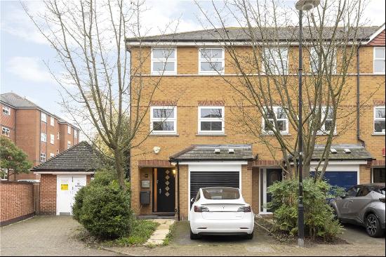 Elderfield Place, Heritage Park/Tooting Bec SW17