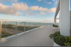 Spectacular first-row  penthouse in Punta del Este