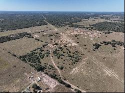 216+/-Acres Yoakum Cattle Ranch, Dewitt County, Yoakum, TX 77995