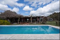 Country house in Pueblo Edén