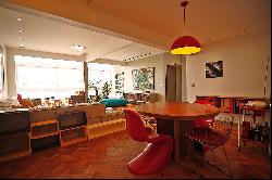 Spacious apartment just a few feet from the beaches of Ipanema and Copacabana