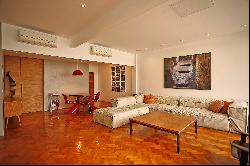 Spacious apartment just a few feet from the beaches of Ipanema and Copacabana