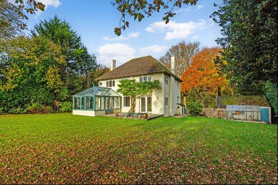 Wonderful opportunity to recreate and extend (subject to planning) a detached four bedroom