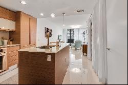 5875 Collins Ave,Miami Beach, FL, 33140