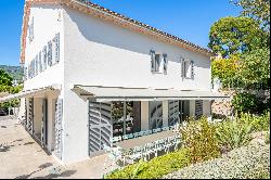 Toulon, Mourillon Cap Brun - Villa with Pool, Walking Distance to the Sea