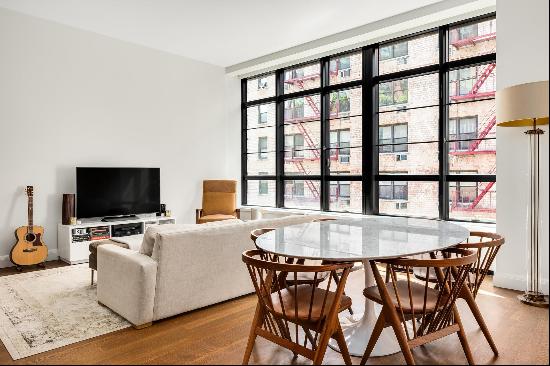 Welcome to an extraordinary opportunity to call 3FS at the coveted 150 Charles Street C