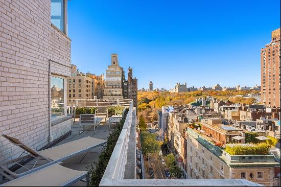 Welcome to this stunning 3-bedroom, 3-bathroom residence at 40 East 78th Street, where 