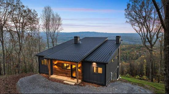 mountain contemporary with the BEST VIEWS in North Georgia