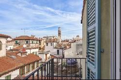 Prestigious penthouse with terrace and panoramic view of Verona