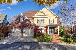 1410 Mockingbird Valley Green, Louisville, KY 40207