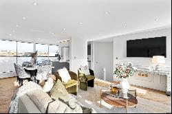 Exceptional duplex apartment for sale near Hyde Park