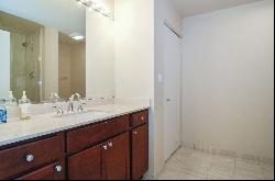 1110 W 15th Street #318, Chicago IL 60608