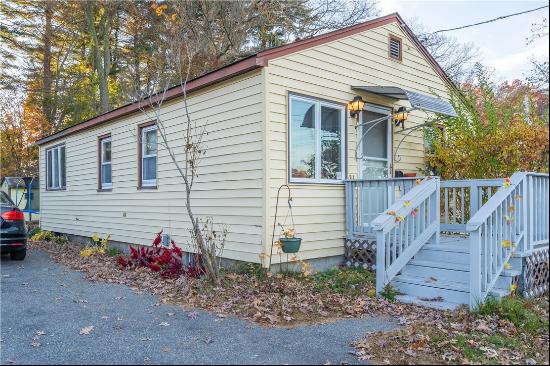 21 Arizona Street, Coventry RI 02816