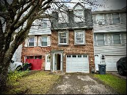 909 Lynwood Ct, Cranberry Twp PA 16066