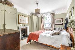 Hampton Court Road, East Molesey, Surrey, KT8 9DA