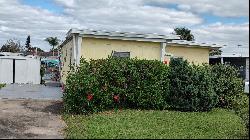 1432 South Shore Drive, Tavares FL 32778