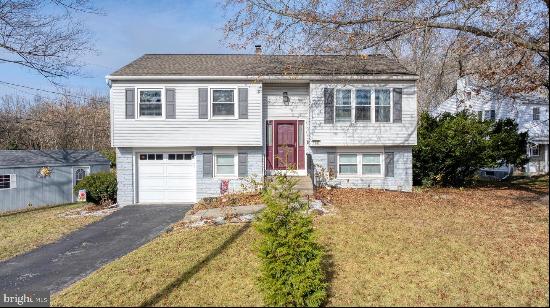 1501 Robert Road, Lancaster PA 17601