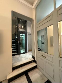 magnificent stately flat to reform, exterior in Jerónimos, next , Madrid 28014