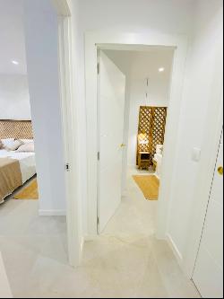 Modern refurbished apartment in Malaga city centre, Málaga 29001