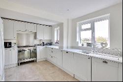 Hilbert Road, Tunbridge Wells, Kent, TN2 3SA