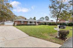 2017 Battery Park Road, Chesapeake VA 23323