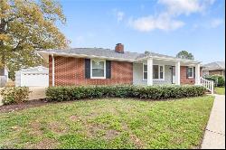 2017 Battery Park Road, Chesapeake VA 23323