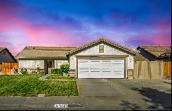 6041 Treehaven Court, Lancaster CA 93536