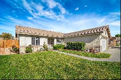 6041 Treehaven Court, Lancaster CA 93536