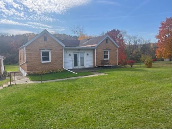 525 Glade Mill Run Rd, Middlesex Twp PA 16059