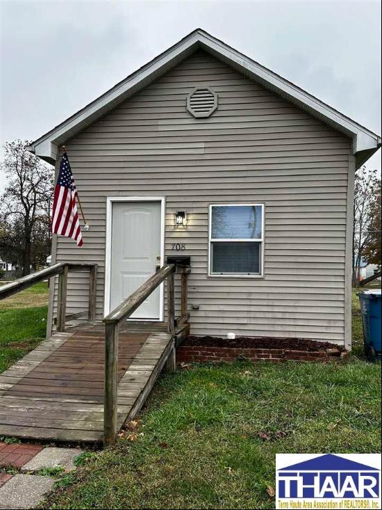 708 S 14th Street, Terre Haute IN 47807