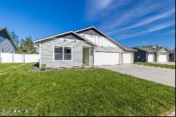 4299 N Arrowleaf Loop, Post Falls ID 83854