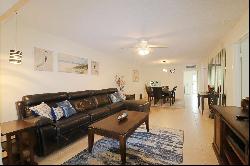 133 Lakes End Drive #E1, Fort Pierce FL 34950