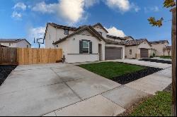 2044 Edwards Street, Los Banos CA 93635